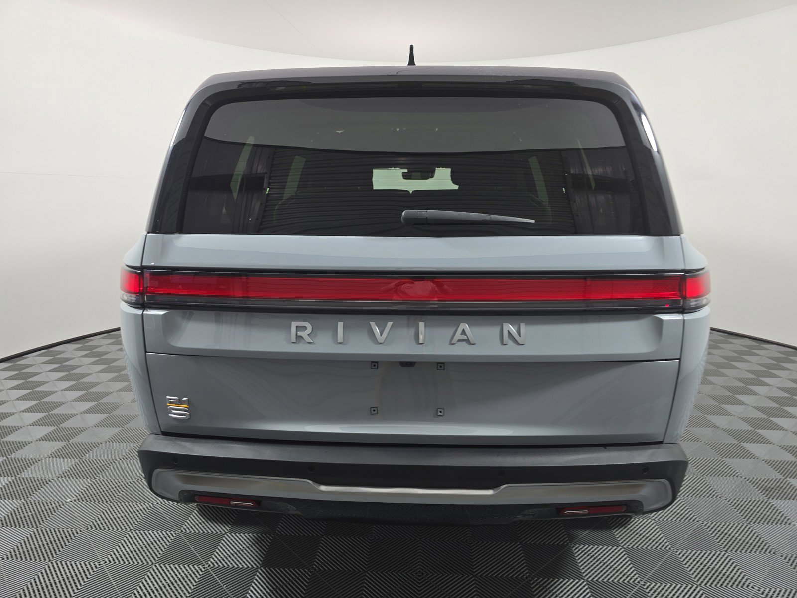 Used 2022 Rivian R1S Launch Edition AWD/4WD image 4