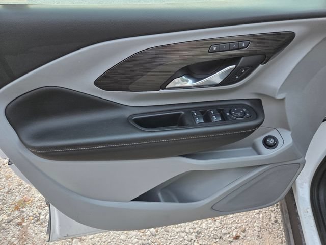 Used 2024 GMC Terrain SLT AWD/4WD image 10