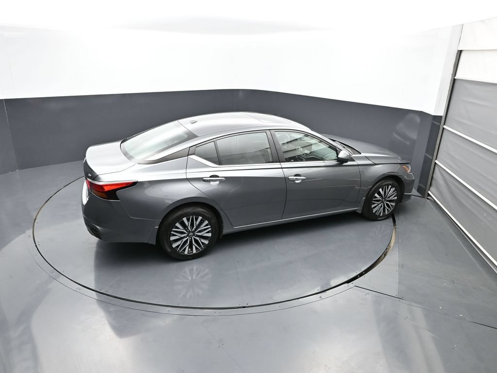 Certified 2023 Nissan Altima 2.5 SV w/ SV Premium Package AWD/4WD image 46