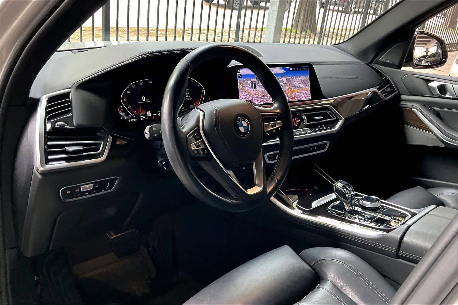 Used 2019 BMW X5 xDrive40i w/ Executive Package AWD/4WD image 17