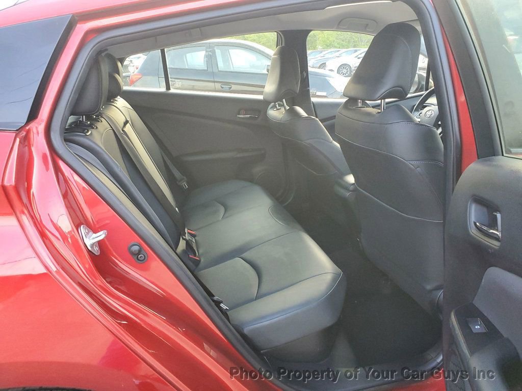 Used 2017 Toyota Prius FWD image 18