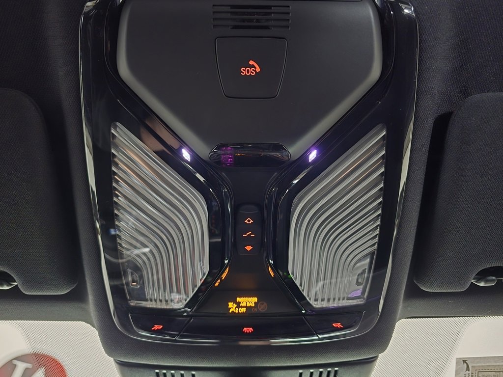 Used 2022 BMW 530i xDrive w/ M Sport Package image 29