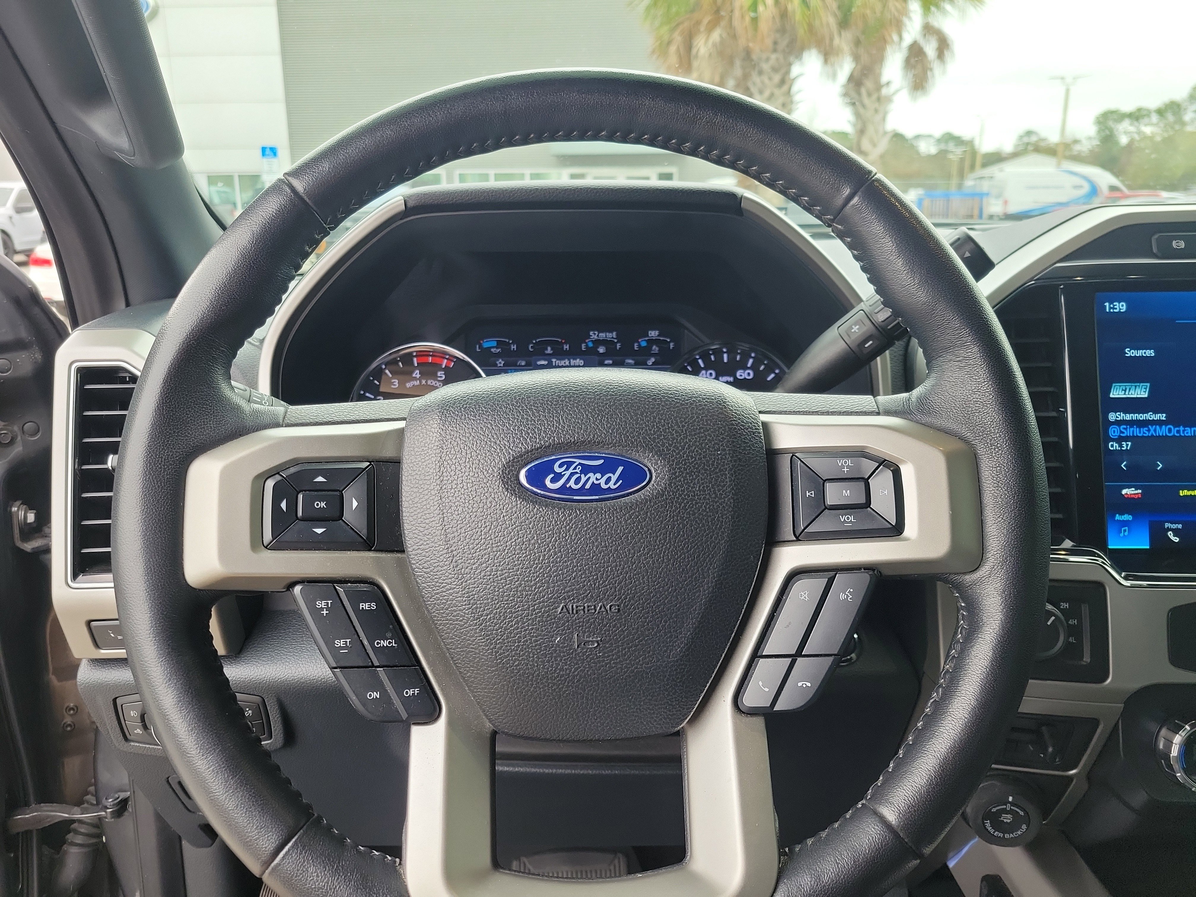 Certified 2022 Ford F250 Lariat w/ Tremor Off-Road Package image 11