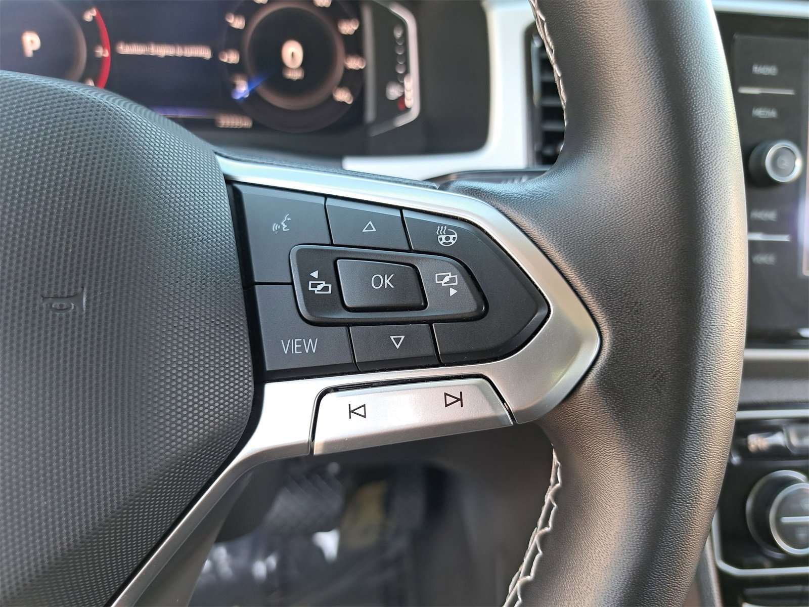 Used 2022 Volkswagen Atlas SEL image 23