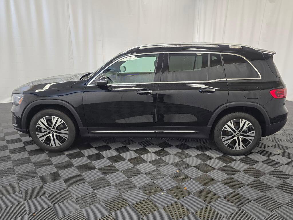 New 2026 Mercedes-Benz GLB 250 4MATIC image 3