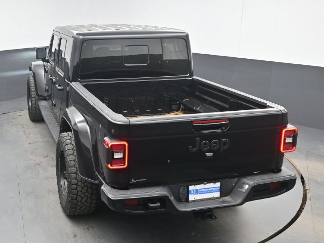 Used 2023 Jeep Gladiator Overland AWD/4WD image 36