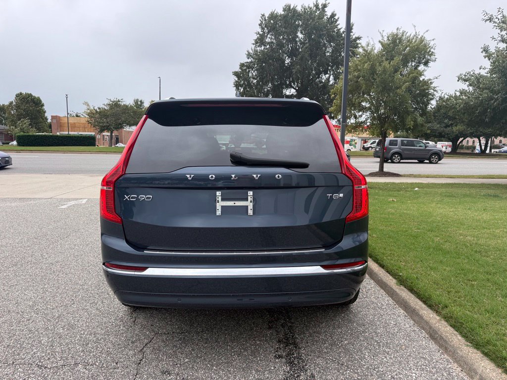 Used 2025 Volvo XC90 T8 Plus w/ Protection Package Premier AWD/4WD image 3