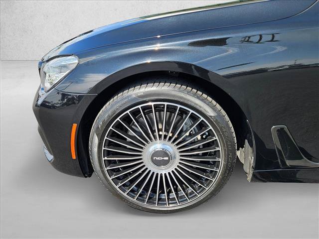 Used 2019 BMW 750i w/ M Sport Package RWD image 24