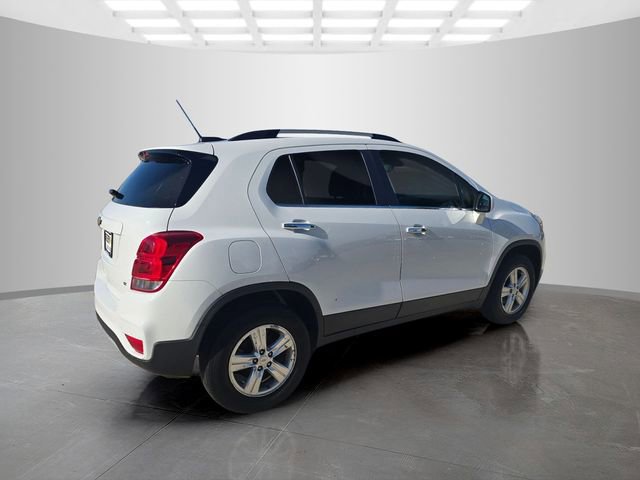 Used 2018 Chevrolet Trax LT w/ LT Convenience Package AWD/4WD image 8
