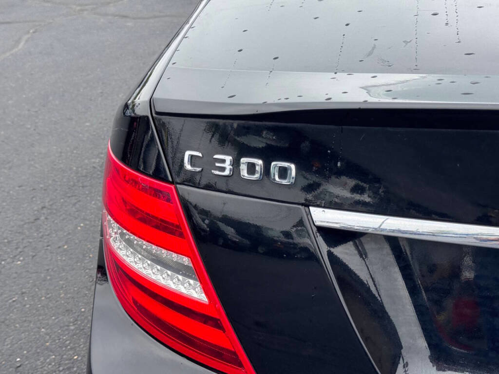 Used 2014 Mercedes-Benz C 300 4MATIC Sedan image 25