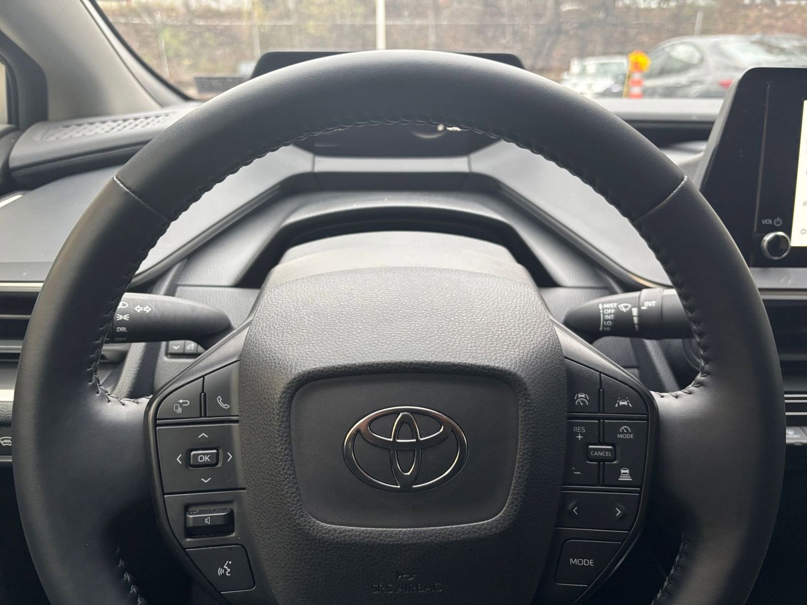 Used 2025 Toyota Prius LE image 25