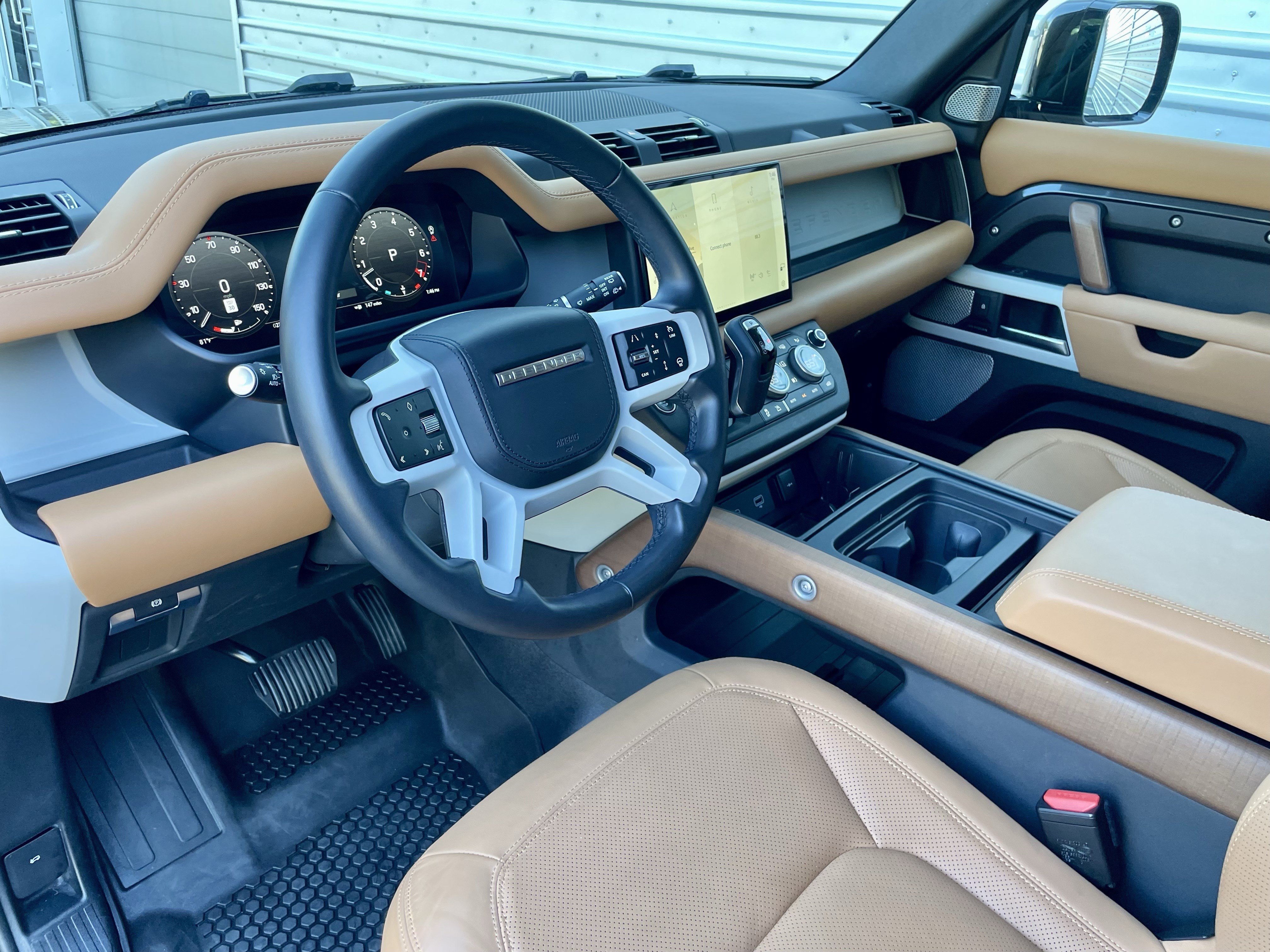 Used 2023 Land Rover Defender 130 First Edition AWD/4WD image 13