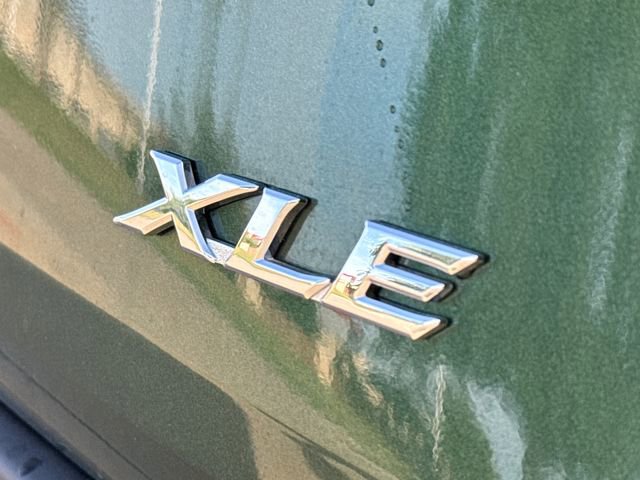 New 2026 Toyota Sienna XLE FWD image 10