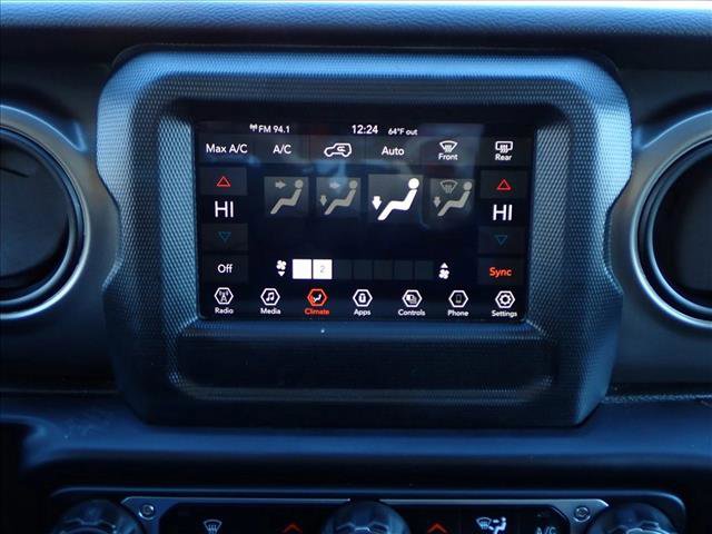 Used 2023 Jeep Wrangler Unlimited image 17