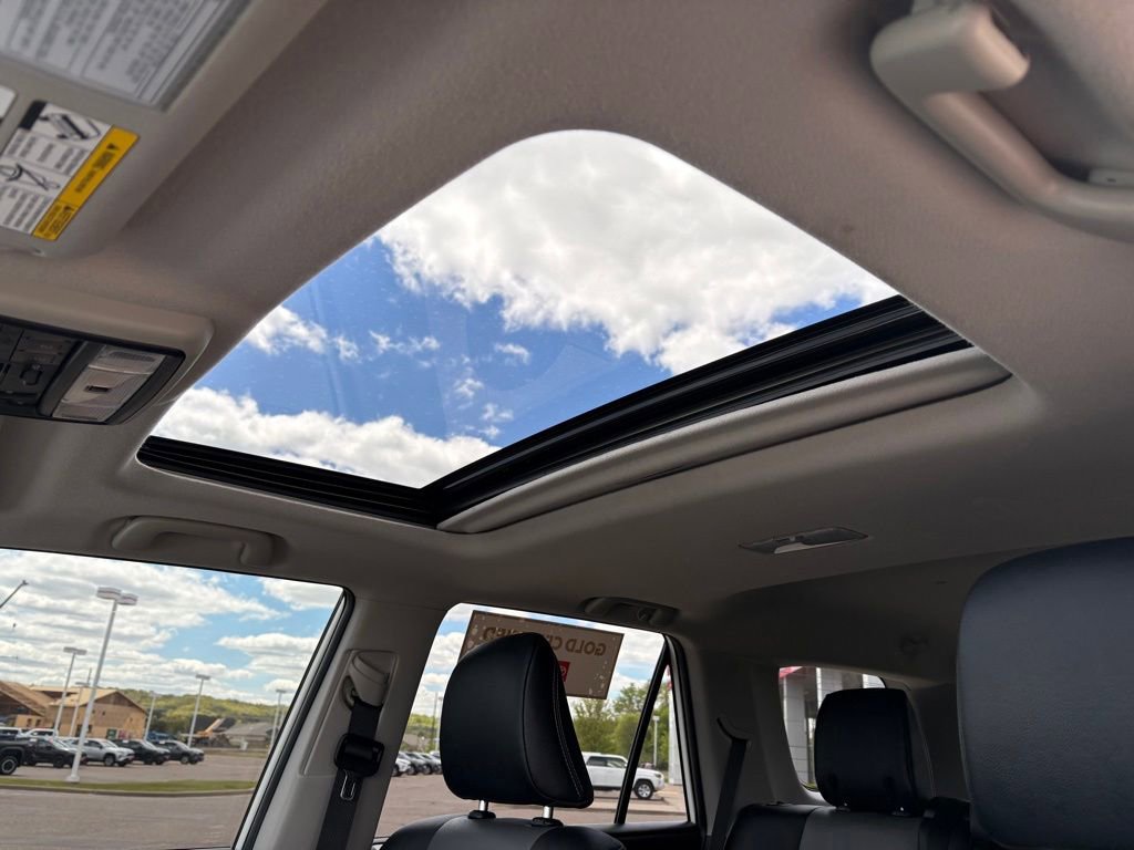 Certified 2021 Toyota 4Runner SR5 Premium w/ Moonroof Package AWD/4WD image 19