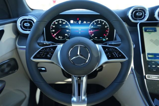 Used 2026 Mercedes-Benz GLC 300 4MATIC image 23