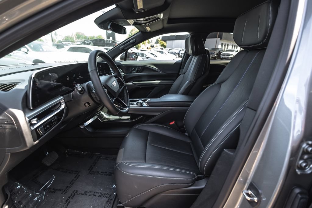 Used 2024 Cadillac Lyriq Sport RWD image 20
