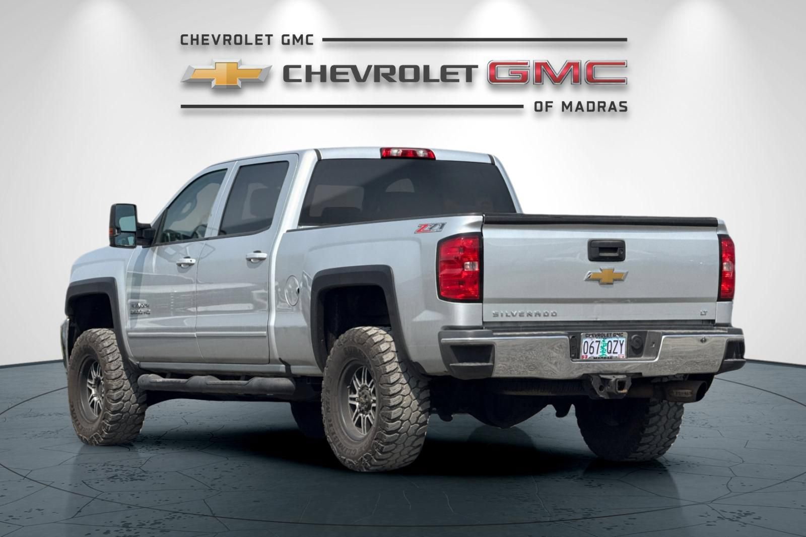 Used 2017 Chevrolet Silverado 3500 LT AWD/4WD image 5