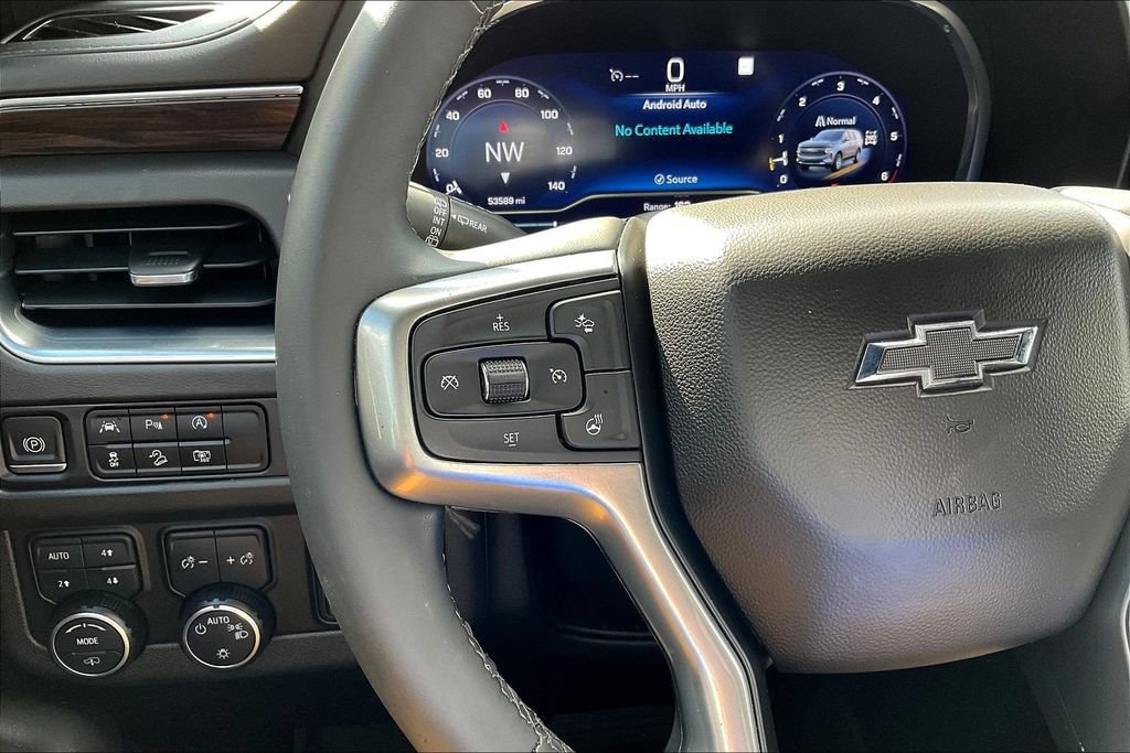 Used 2023 Chevrolet Tahoe Z71 w/ Z71 Off-Road Package AWD/4WD image 14
