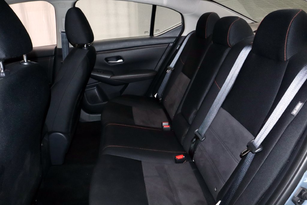 Certified 2025 Nissan Sentra SR FWD image 22