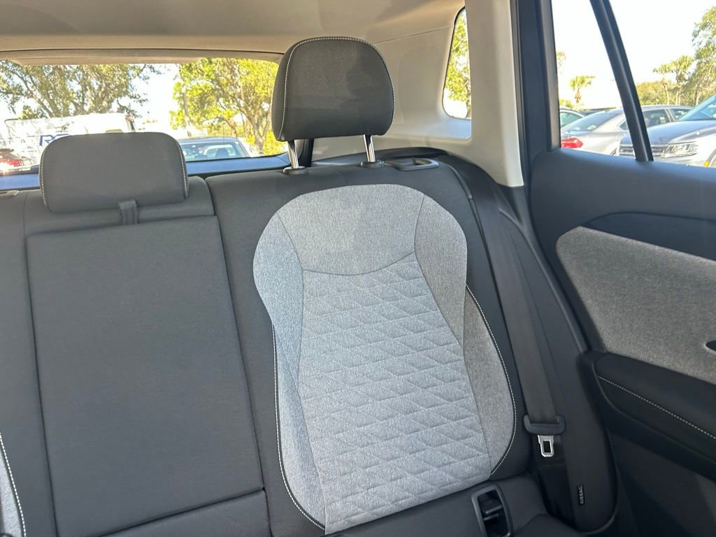 Used 2025 Volkswagen Tiguan S image 14