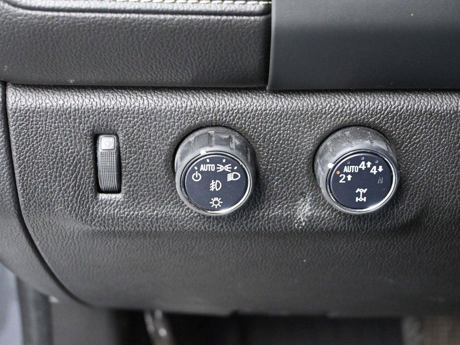 Used 2020 GMC Canyon Denali image 27