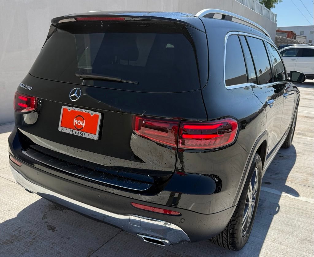 Used 2026 Mercedes-Benz GLB 250 image 9