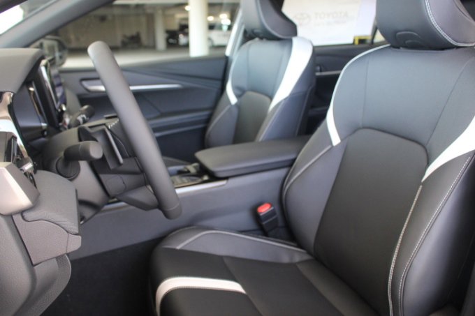 New 2026 Toyota Camry SE image 10