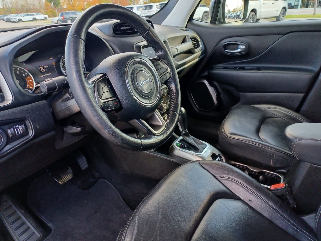 Used 2021 Jeep Renegade Limited AWD/4WD image 10