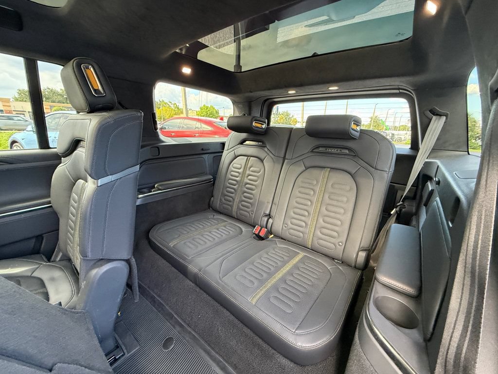 Used 2022 Rivian R1S Launch Edition Quad AWD/4WD image 11