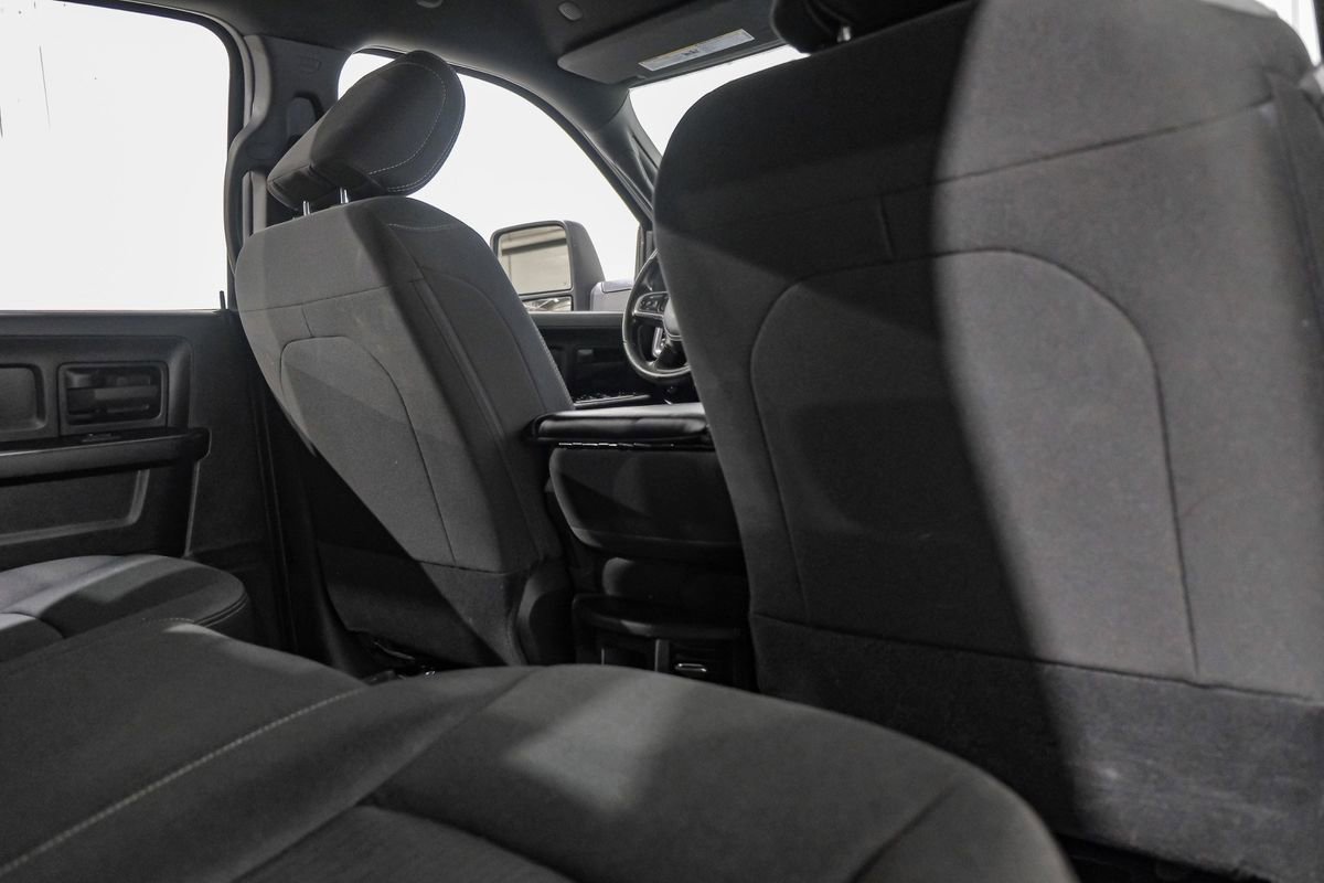 Used 2024 RAM 2500 Tradesman w/ Chrome Appearance Group image 37