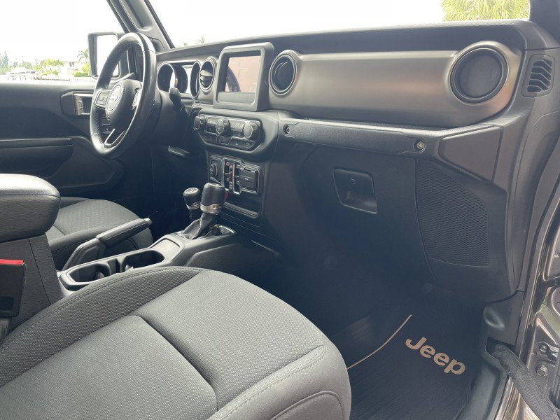 Used 2020 Jeep Gladiator Sport w/ Quick Order Package 24S image 8