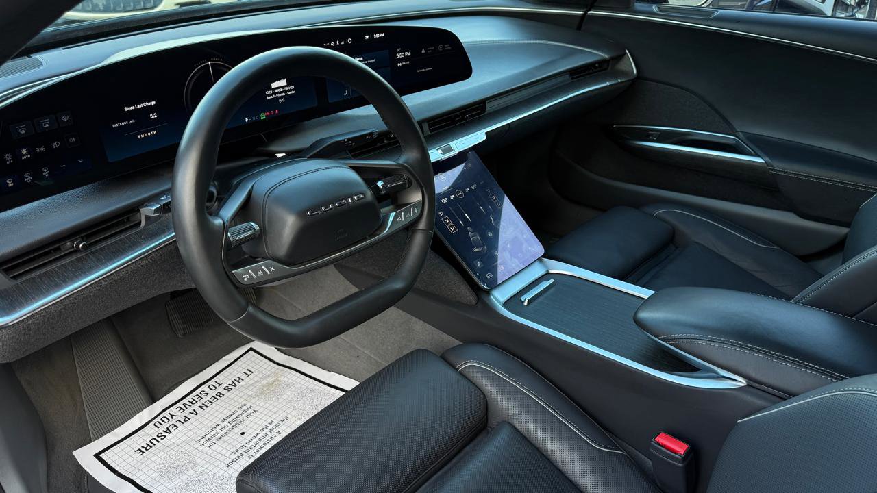 Used 2024 Lucid Air Touring image 28