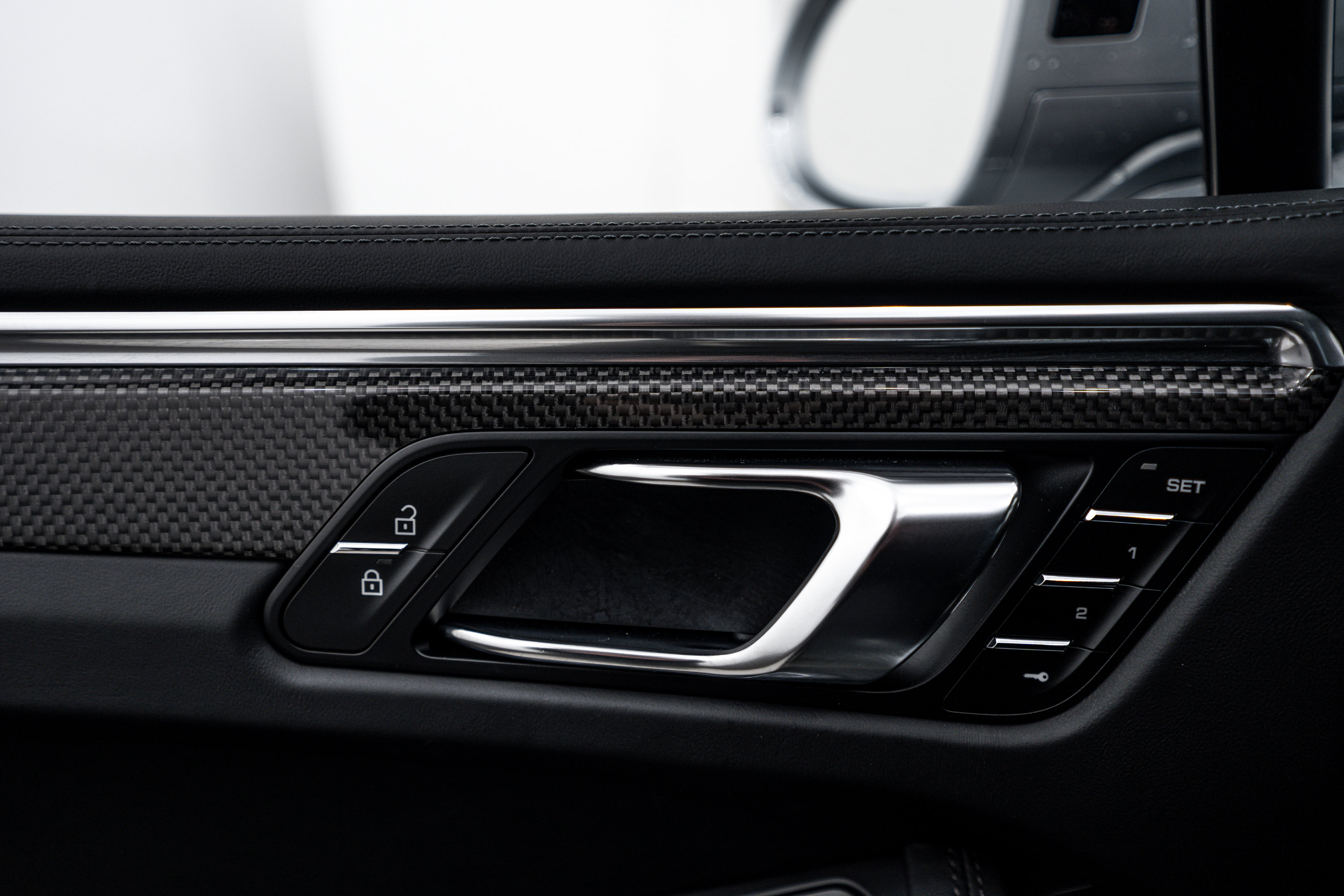 Certified 2026 Porsche Macan GTS image 17