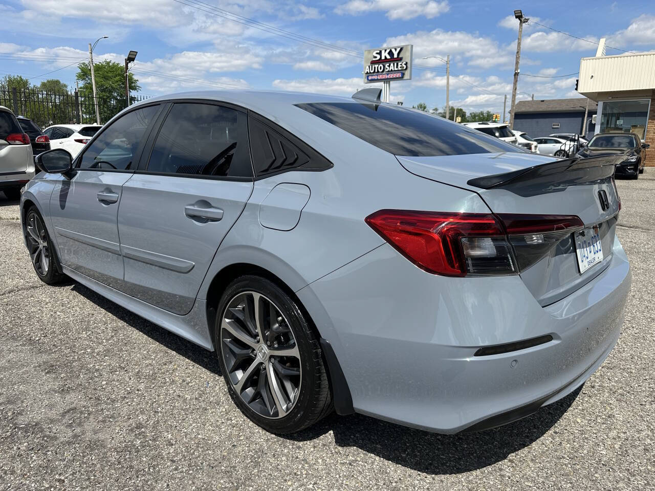 Used 2023 Honda Civic Touring image 5