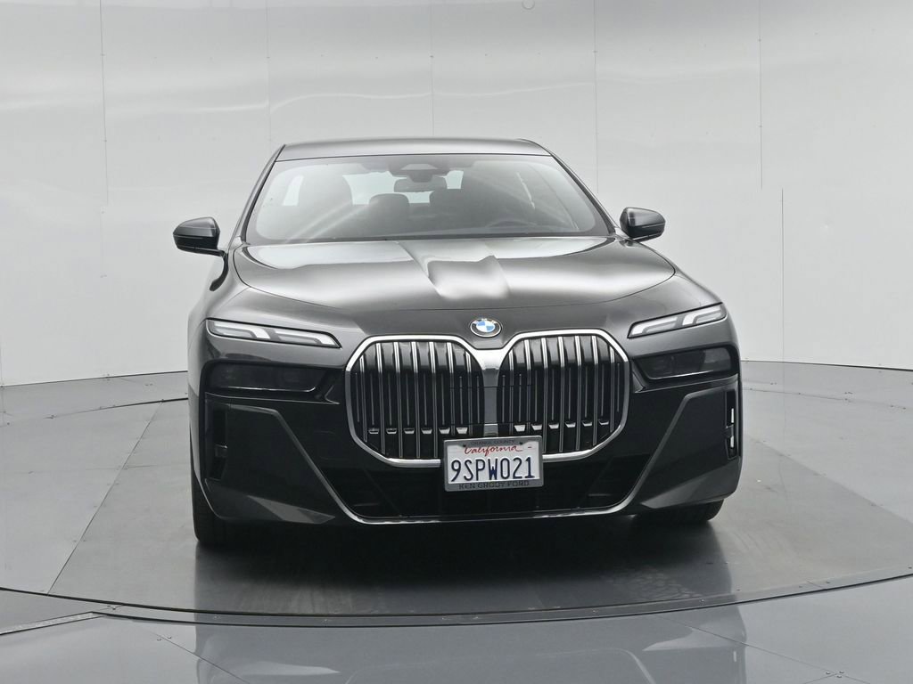 Used 2025 BMW 740i image 55
