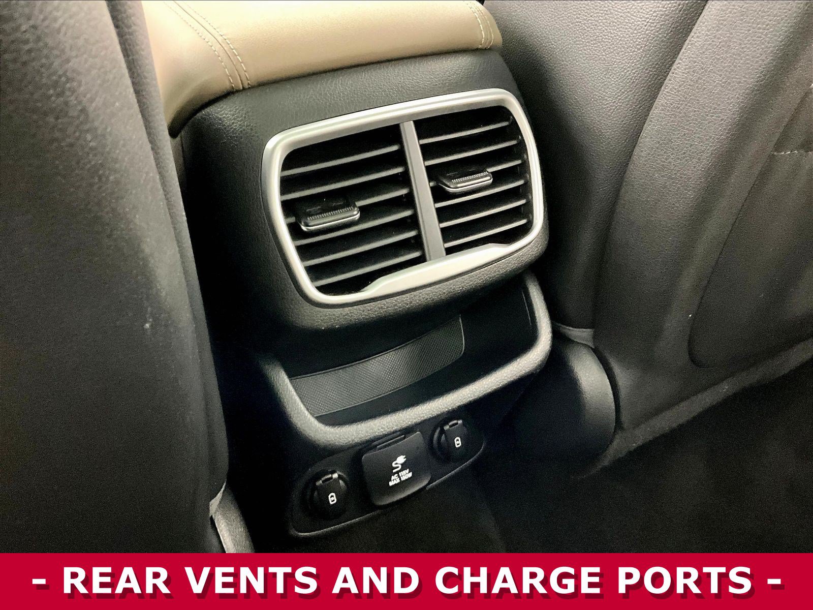 Used 2019 Hyundai Santa Fe FWD image 10