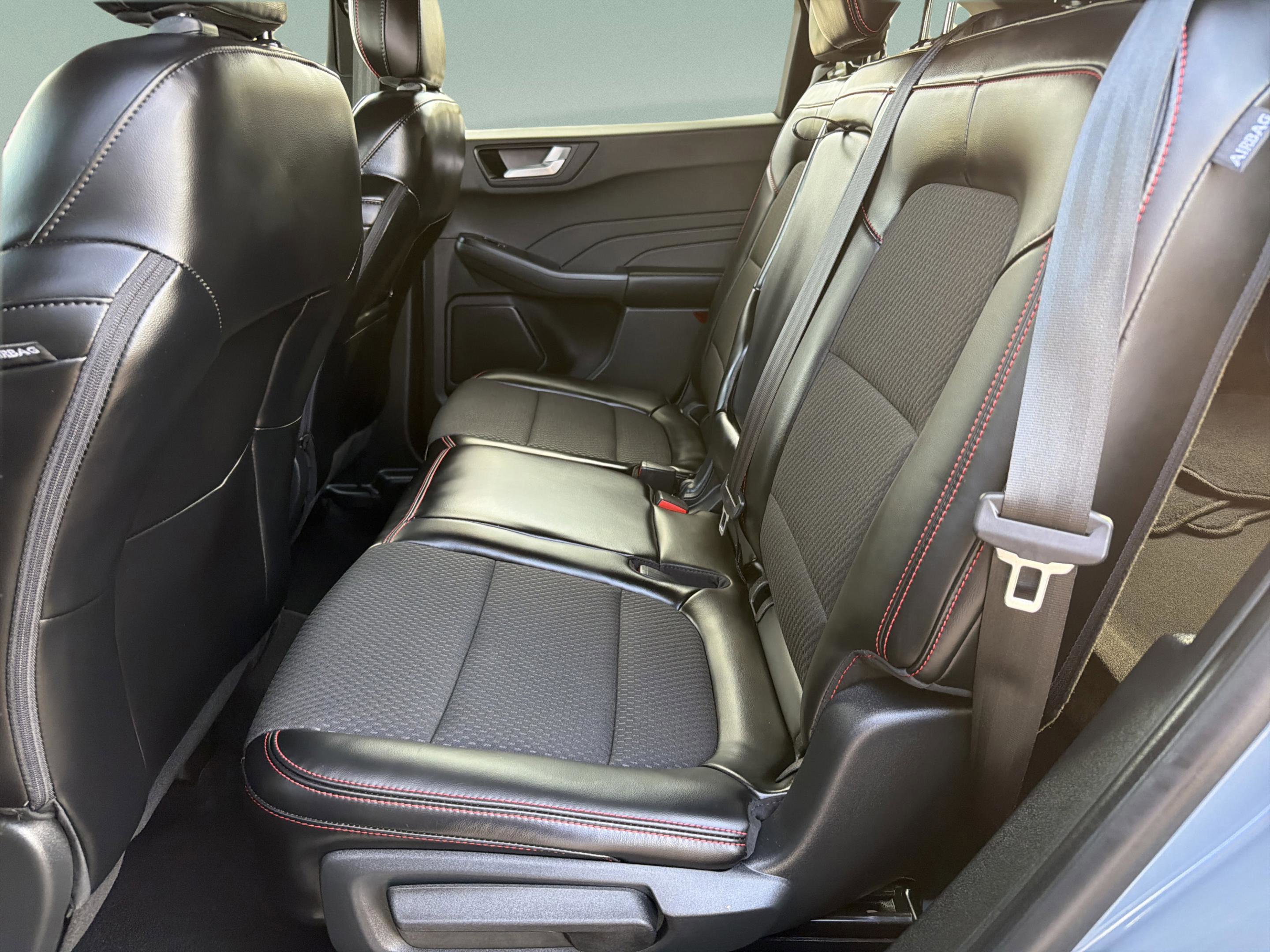 Used 2024 Ford Escape ST-Line w/ Tech Pack #1 image 22