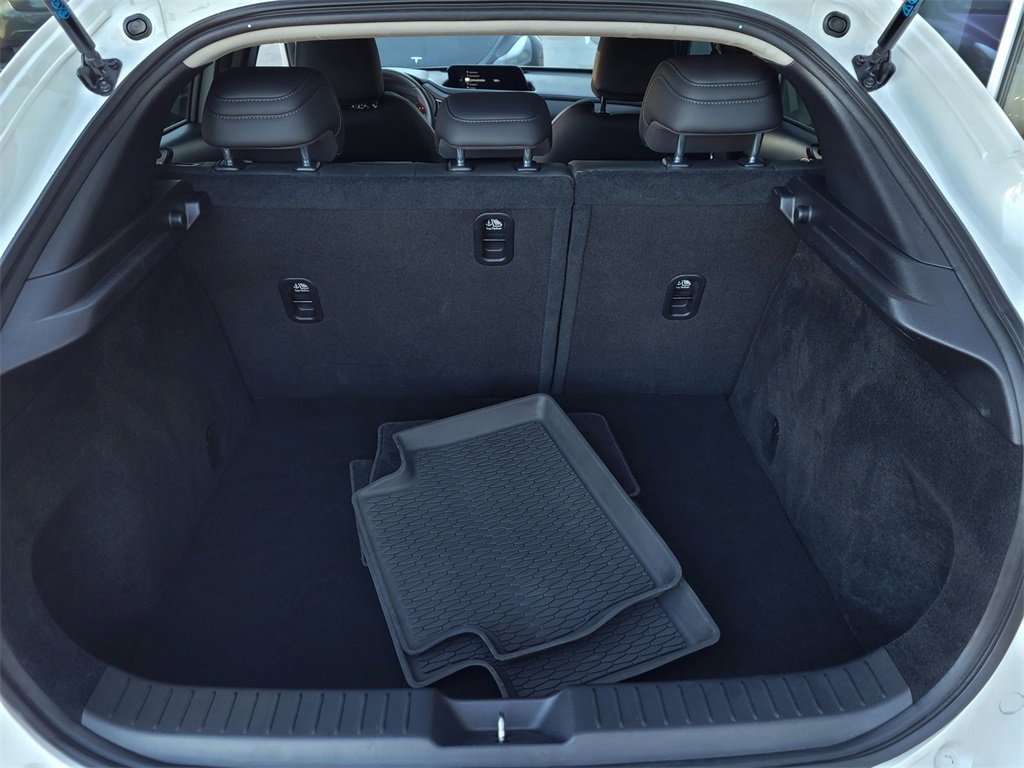 Used 2021 MAZDA CX-30 FWD 2.5 S w/ Select Package image 24