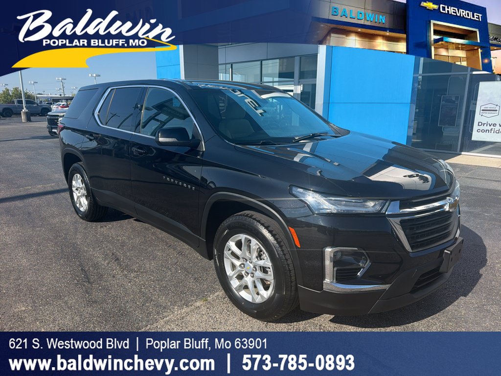 Used 2022 Chevrolet Traverse LS FWD image 1