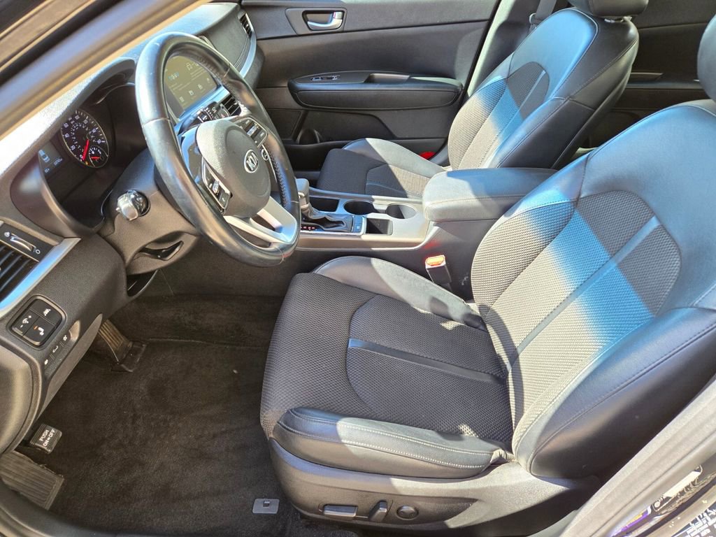 Used 2019 Kia Optima S FWD image 12