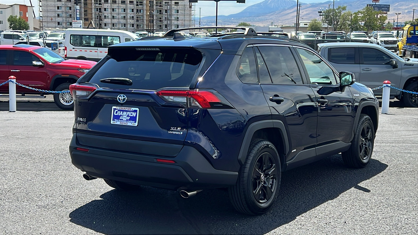 Used 2021 Toyota RAV4 XLE w/ Convenience Package AWD/4WD image 5