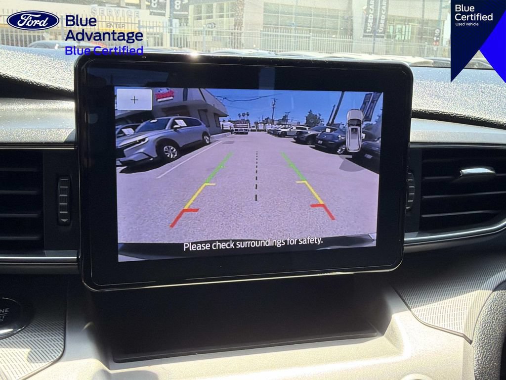 Used 2023 Ford Explorer XLT w/ Equipment Group 202A RWD image 29