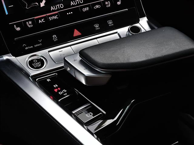 Certified 2024 Audi Q8 e-tron Premium Plus AWD/4WD image 21