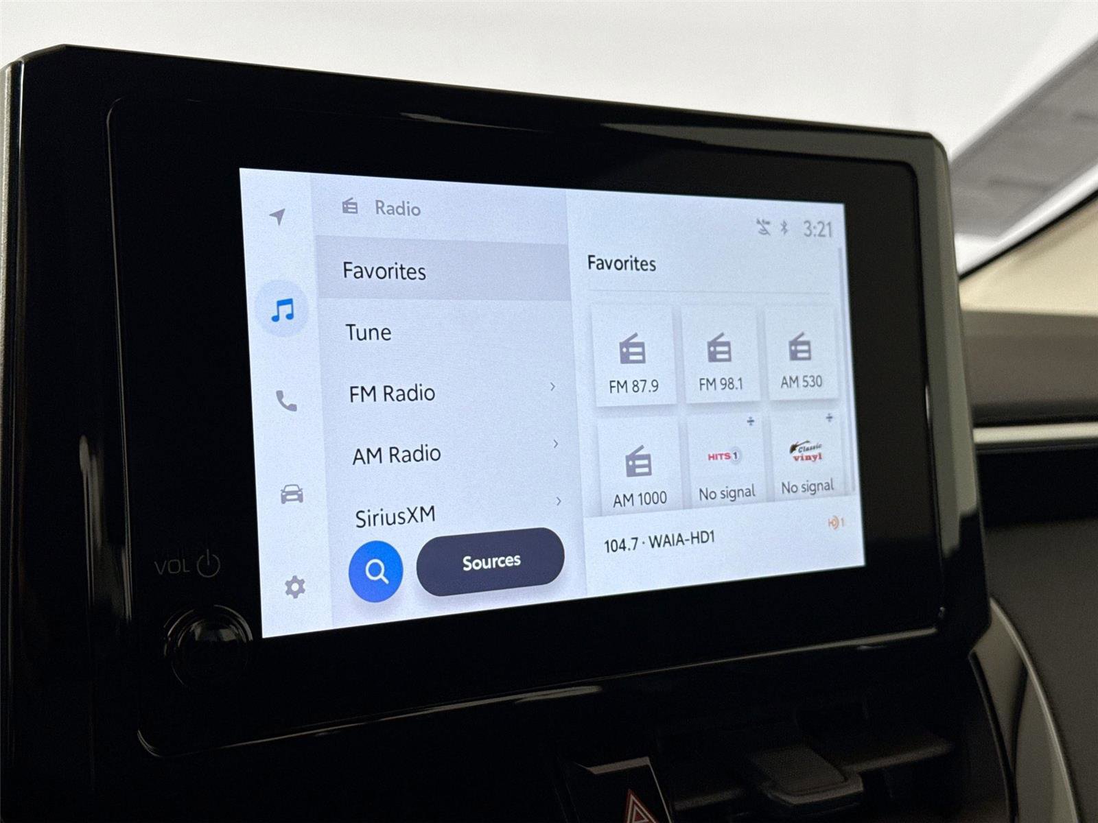 Certified 2025 Toyota Corolla LE image 22