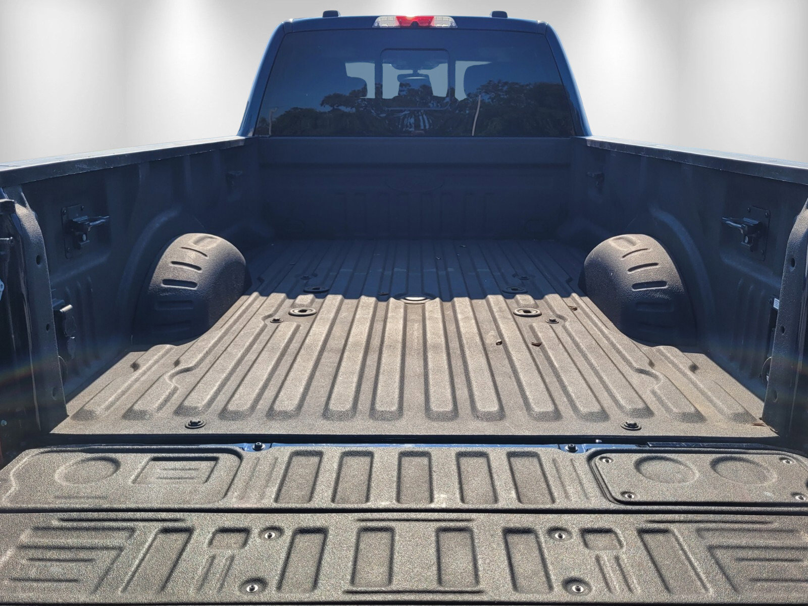 Used 2023 Ford F350 Lariat w/ Lariat Ultimate Package image 7