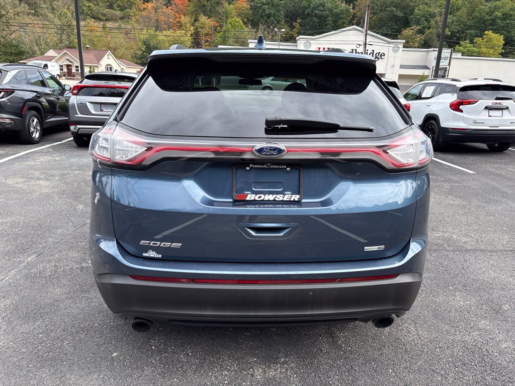 Used 2018 Ford Edge SE AWD/4WD image 4