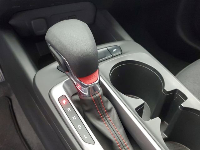 Used 2024 Chevrolet Trax RS FWD image 30