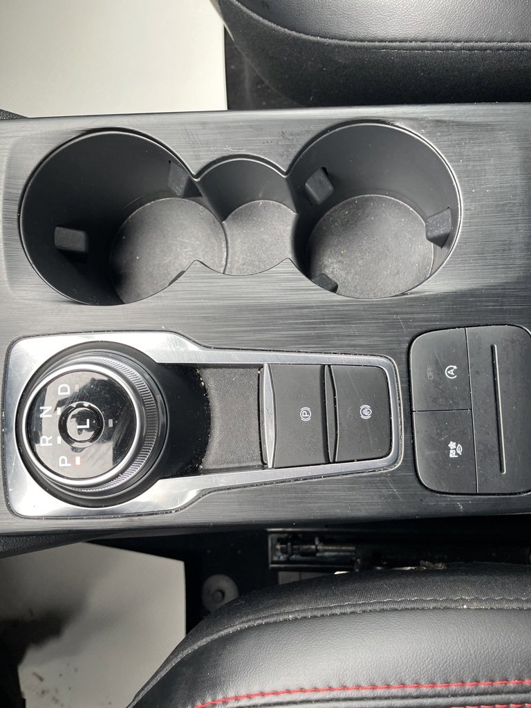 Used 2025 Ford Escape ST-Line image 18