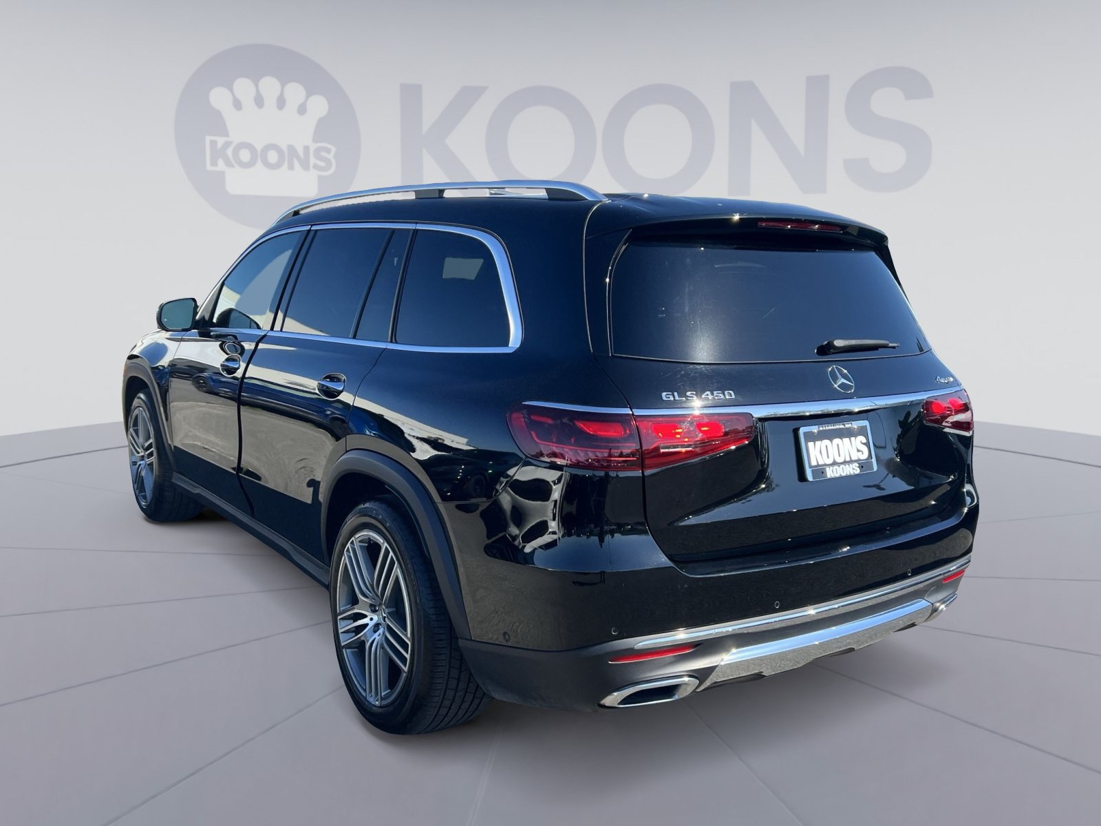 Used 2025 Mercedes-Benz GLS 450 4MATIC image 14